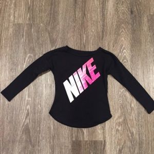 NEW Nike long sleeve size 3T girls